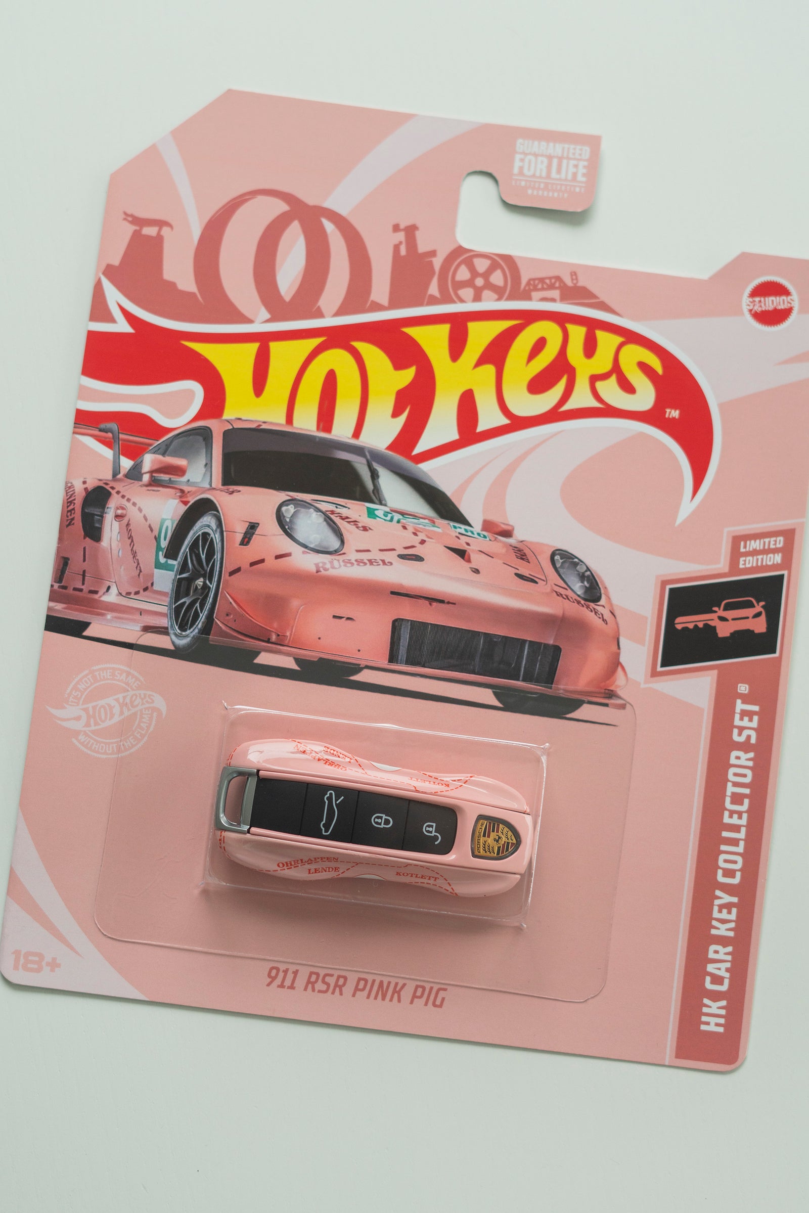 HOT KEYS - 911 RSR PINK PIG – KEVVE-INC STUDIOS